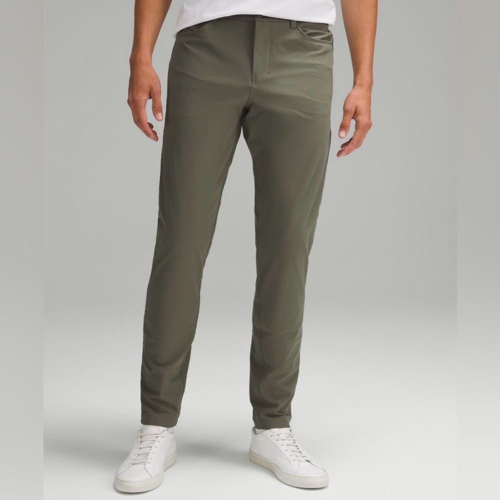 BNWOT Lululemon ABC Slim-Fit 5 Pocket